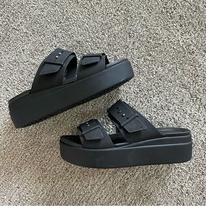 CROCS Black Platform Sandals
